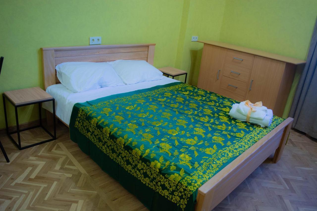 טביליסי Sunflower Hotel מראה חיצוני תמונה