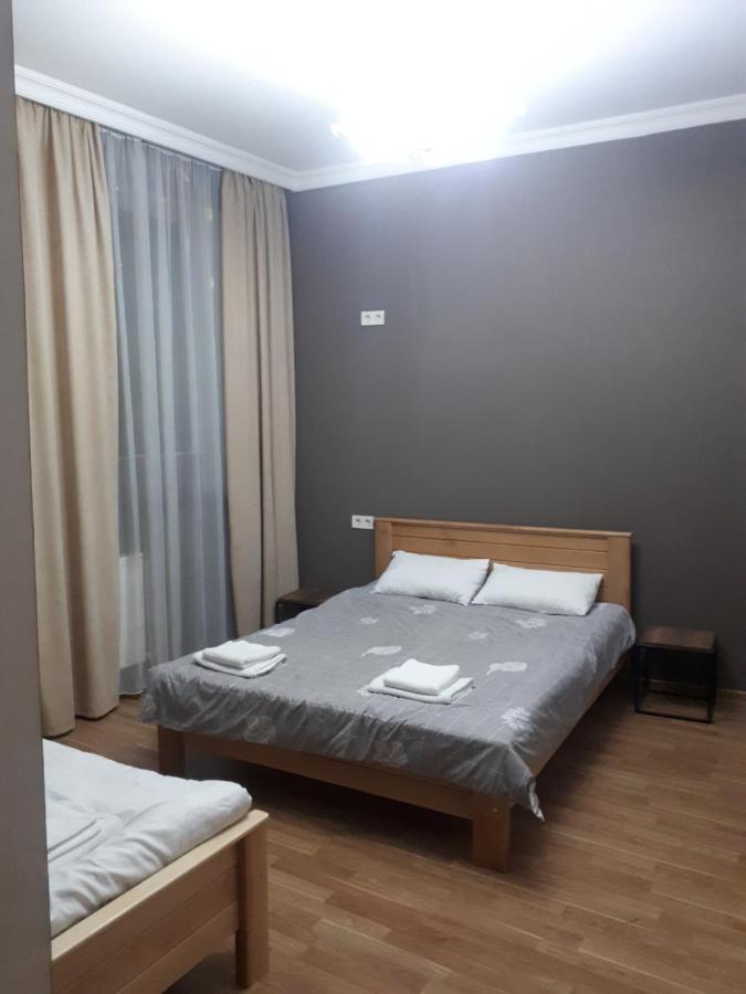 טביליסי Sunflower Hotel מראה חיצוני תמונה